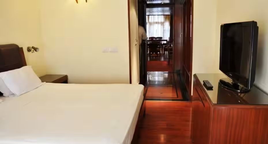 Room at hotel Gold Panipat